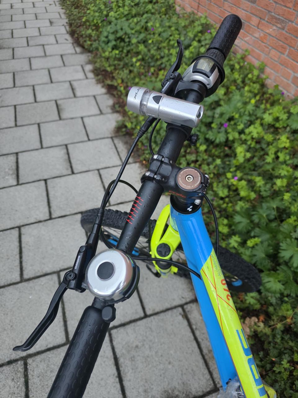 CUBE | 240 DISC | 24 INCH | FRAME 32 CM | NETTE STAAT!
