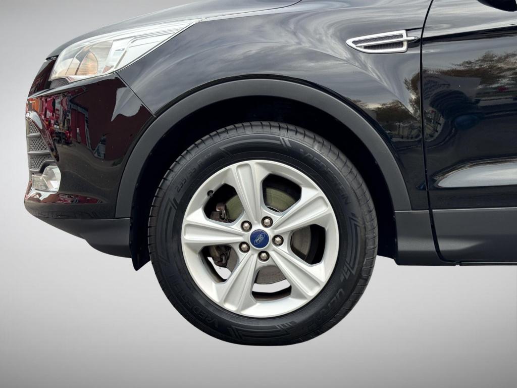 Ford Kuga 1.5 trend nl-auto, 1800kg trekgewicht!