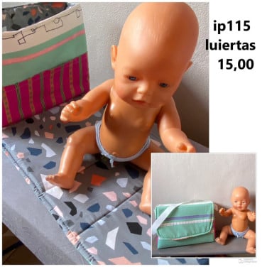 Leuke poppenkleertjes baby born. Luiertas. Opbrengst KiKa.