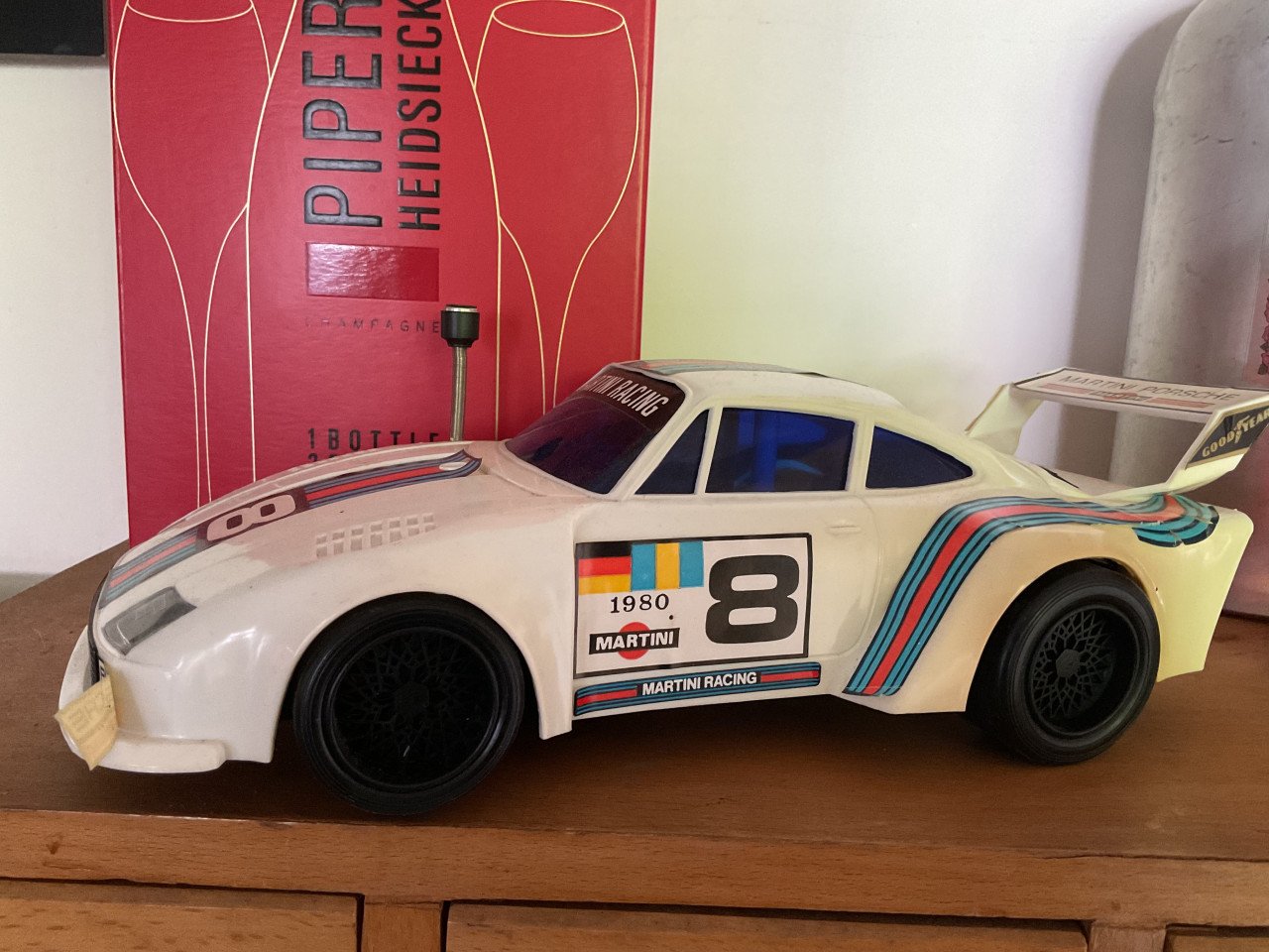 Vintage Porsche Martini 1980