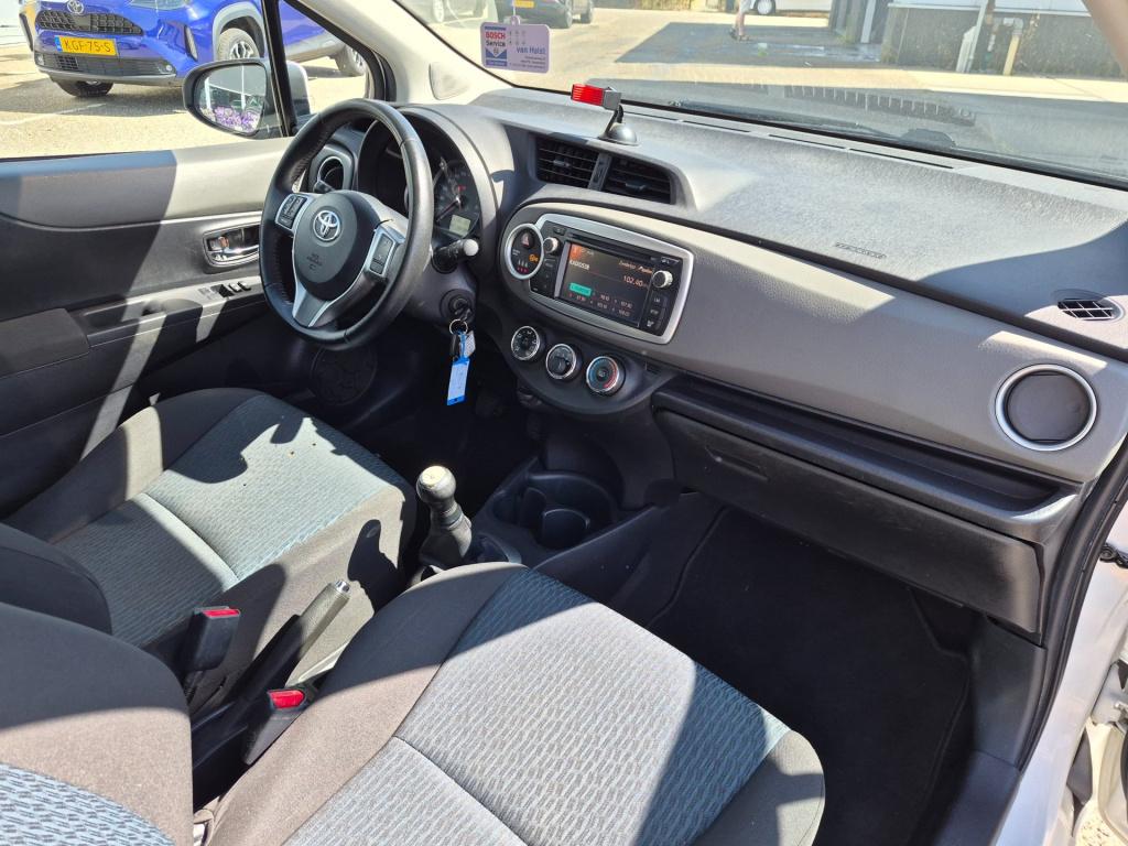 Toyota Yaris 1.0 vvt-i aspiration