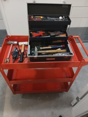 Materiaal kar met Bosch materiaal koffer