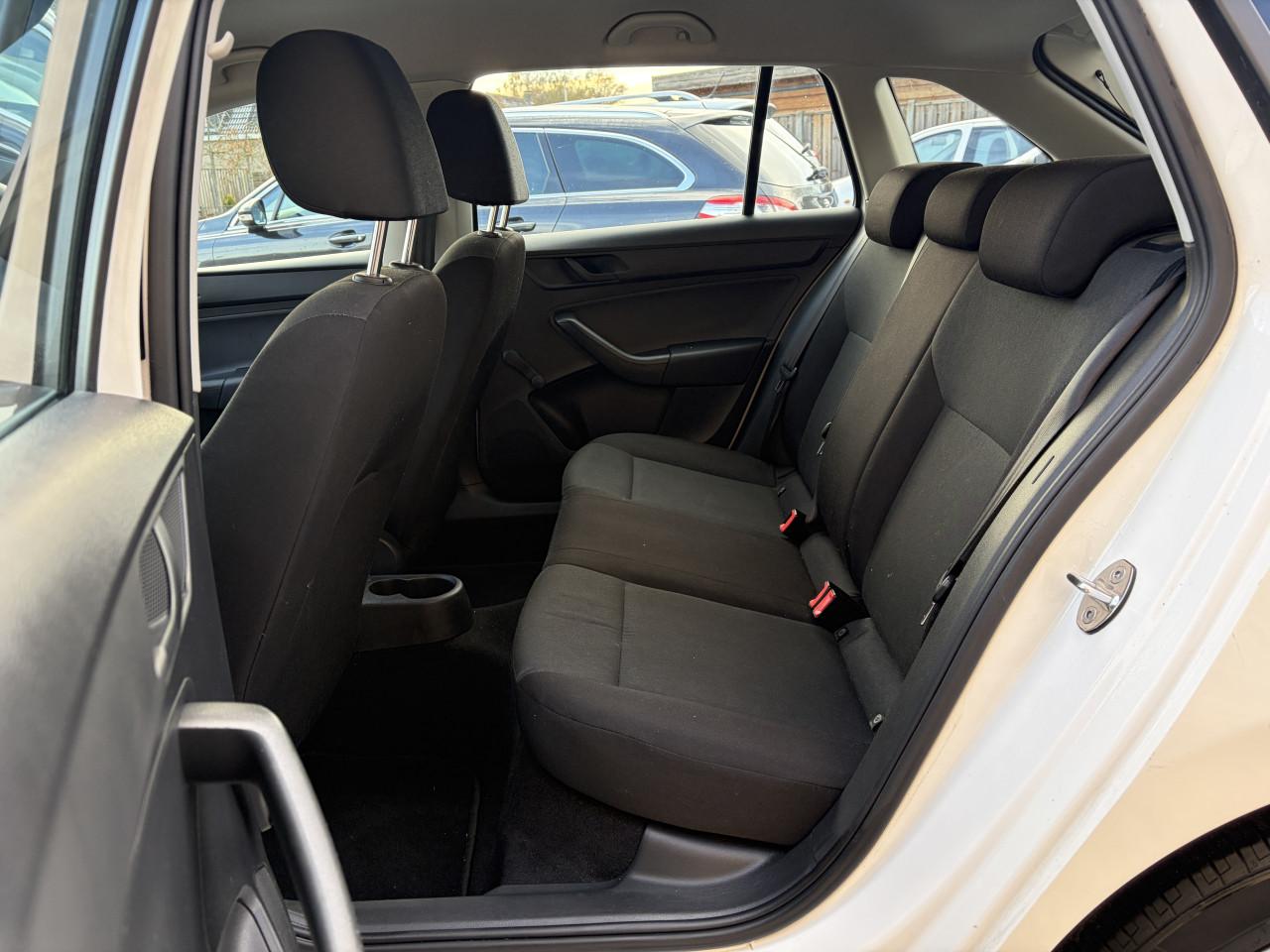 Skoda Rapid Spaceback 1.2 TSI Greentech Active 2016 107dkm Airco Navigatie