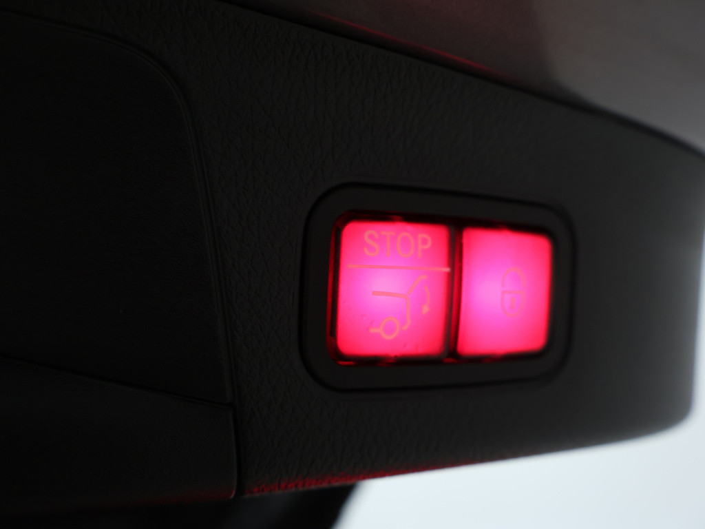 Mercedes-Benz Gla-klasse 180 business solution amg | sfeerverlichting | pan