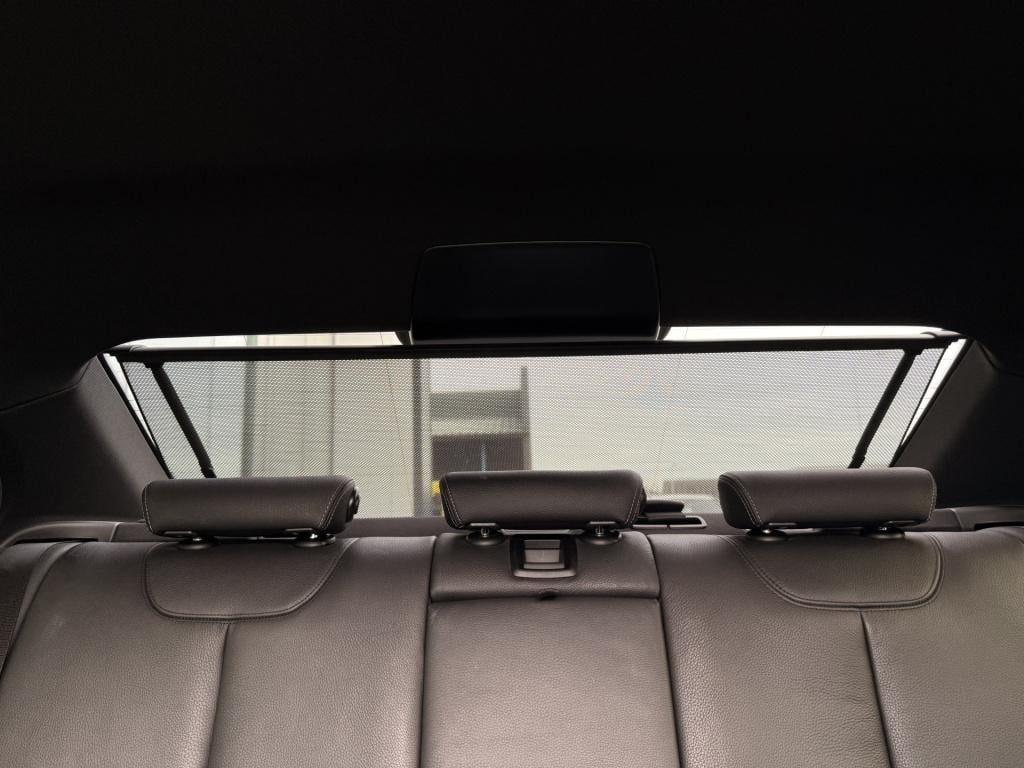 BMW 3-serie 330e m-sport | leder | harman/kardon | memory | stoel/stuurverw