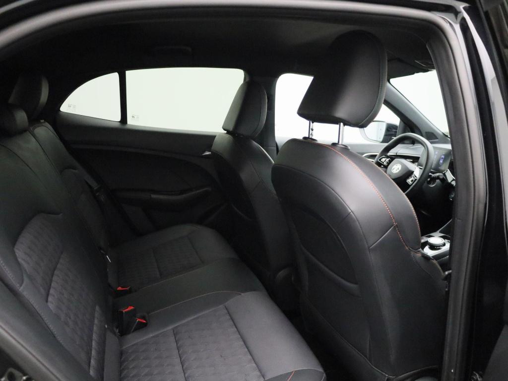 MG Mg3 | luxury | leder bekleding | 360 camera | stoel en stuur verwarming 