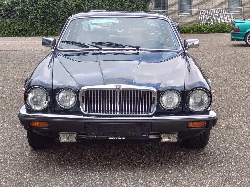 Jaguar Xj 12 serie iii