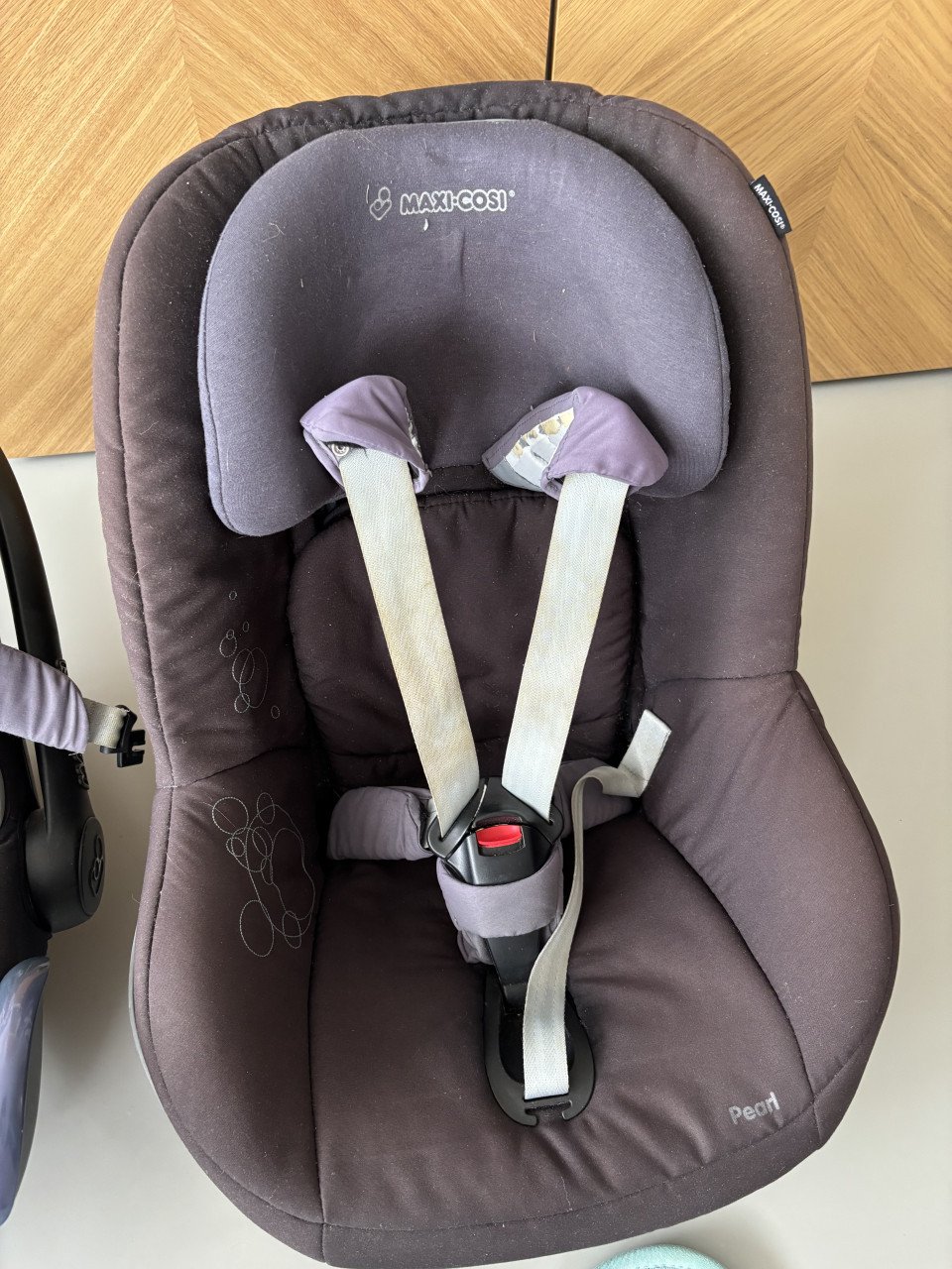 Maxi Cosi Cabri en Pearl met isofix