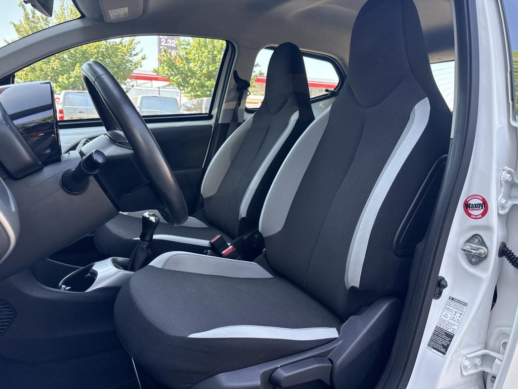 Toyota Aygo 1.0 vvt-i x-play | camera | carplay | cruisec. | navi