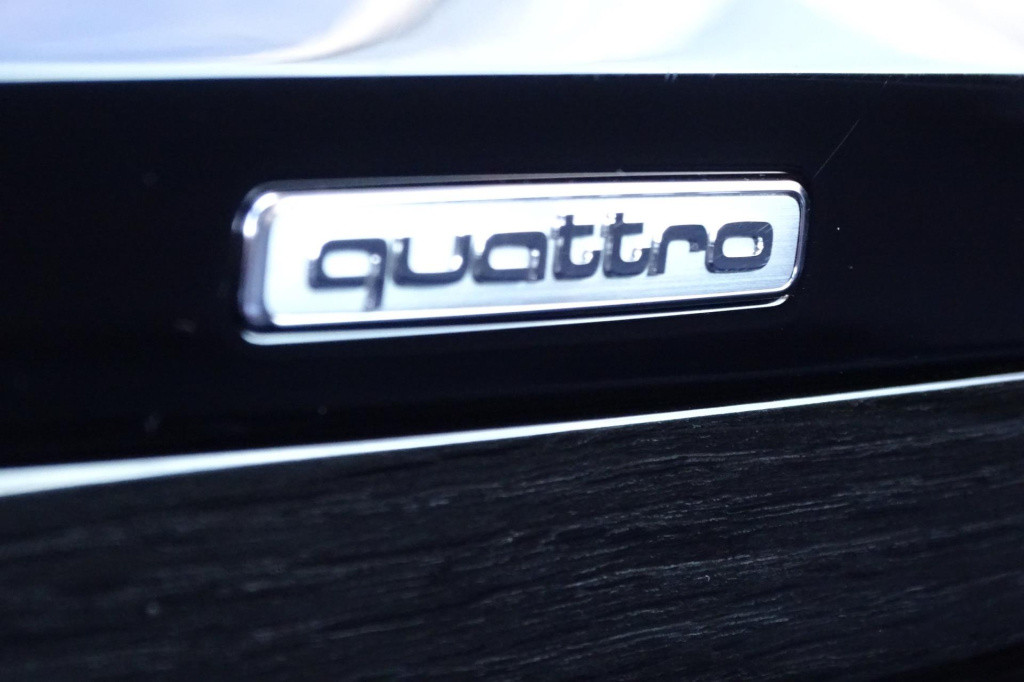 Audi Q7 3.0 tfsi quattro pro line + 7p