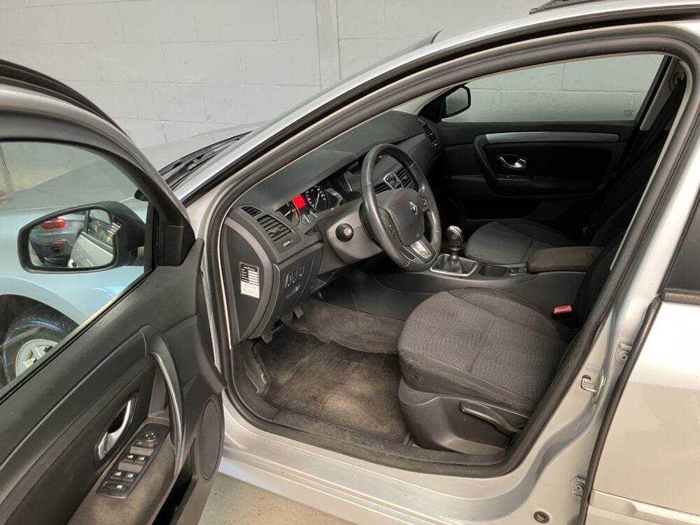 Renault Laguna Estate 2.0-16V Expression