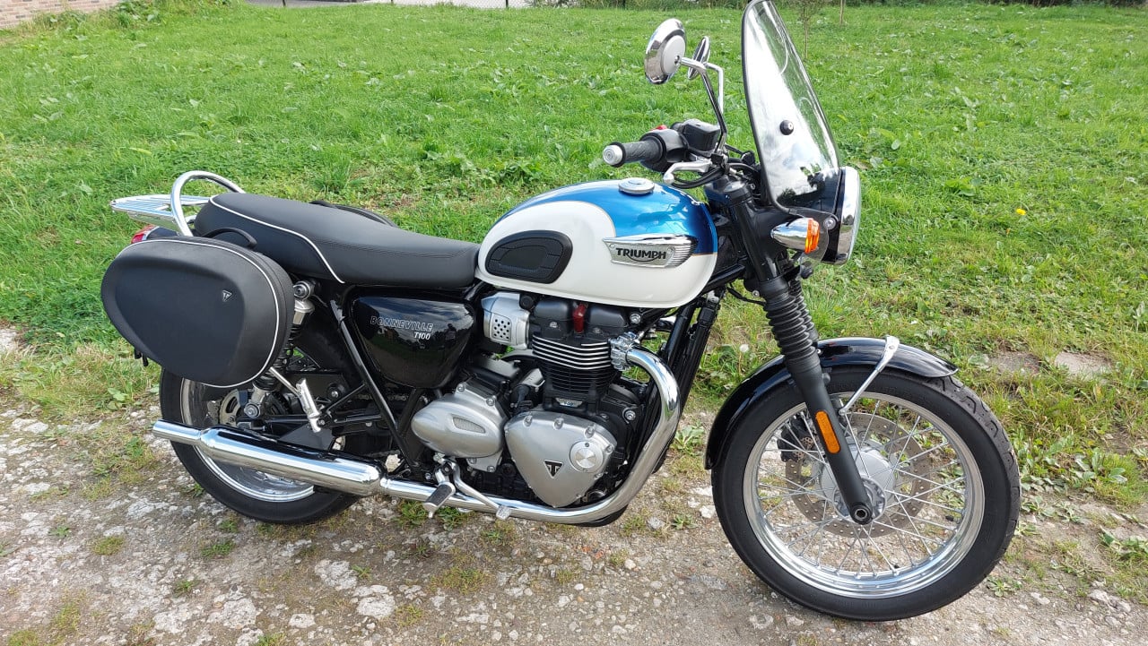 Triumph Bonneville T100