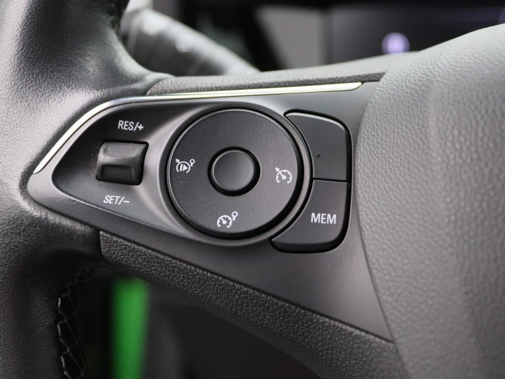 Opel Mokka-e elegance 50-kwh | navi | ecc | pdc | cam | lmv |