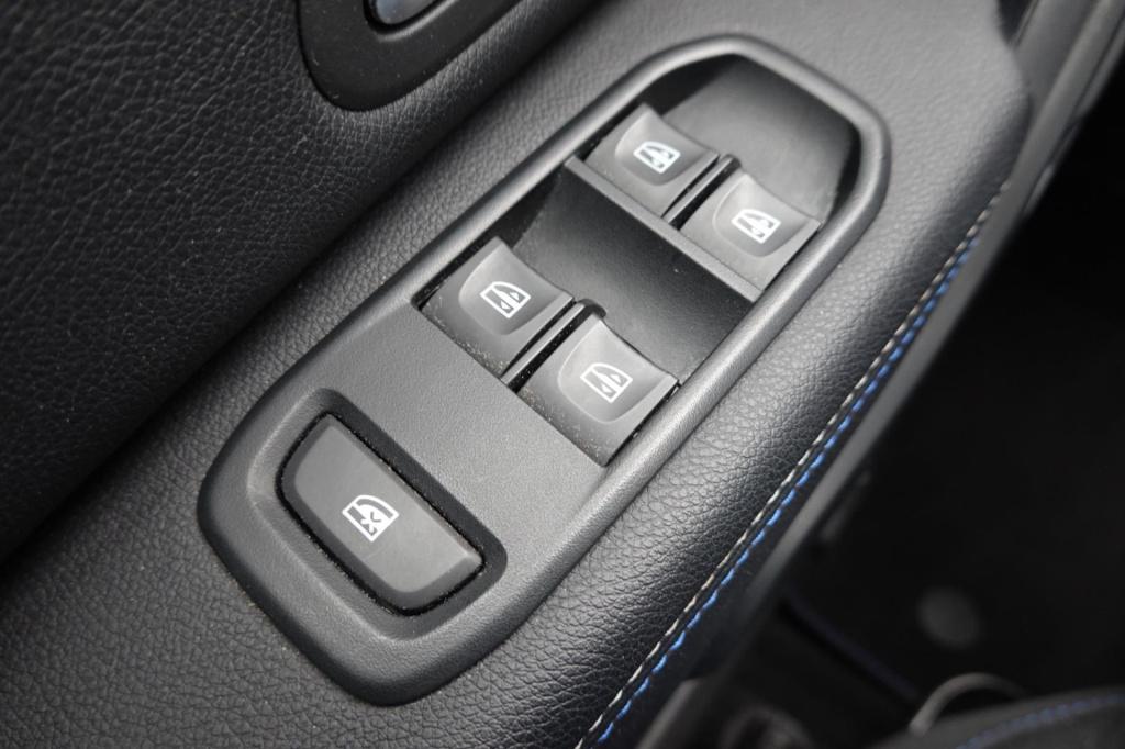 Dacia Duster 1.0 tce lpg-g3 bi-fuel serie limitee 15th anniversary