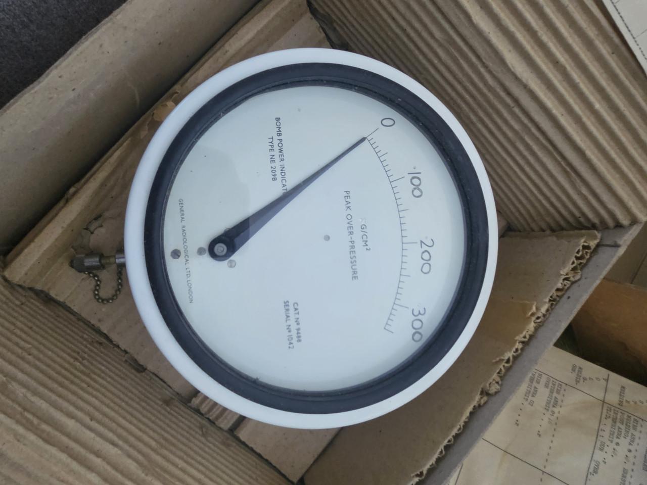 Bomdruk meter uit de jaren 60 (1962 BB) regio Vlissingen