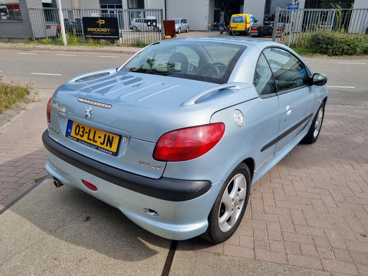 Peugeot 206 CC 1.6-16V Premium