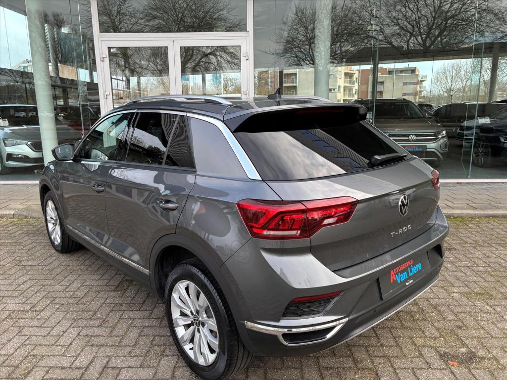 Volkswagen T-roc 1.5 tsi 150pk sport 6 hand|camera|carplay|led|rijklaarprij