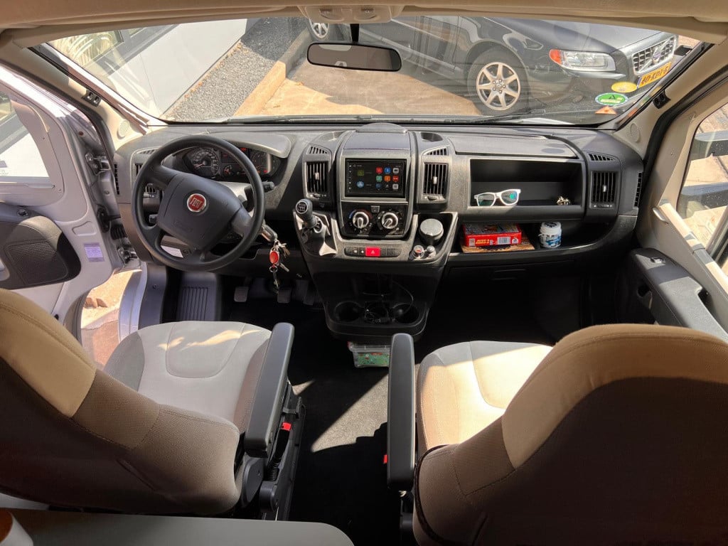 Adria Onbekend matrix m 670 sc edition50