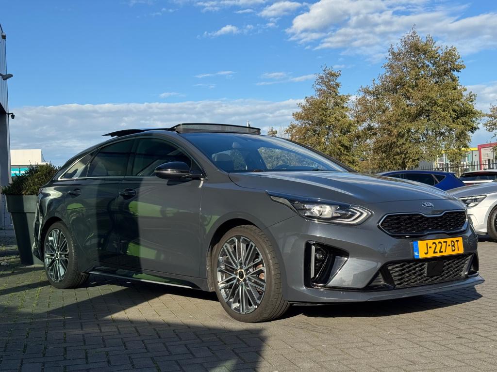 Kia Proceed 1.4 t-gdi gt-plusline * panoramadak * camera * stoel + stuurver
