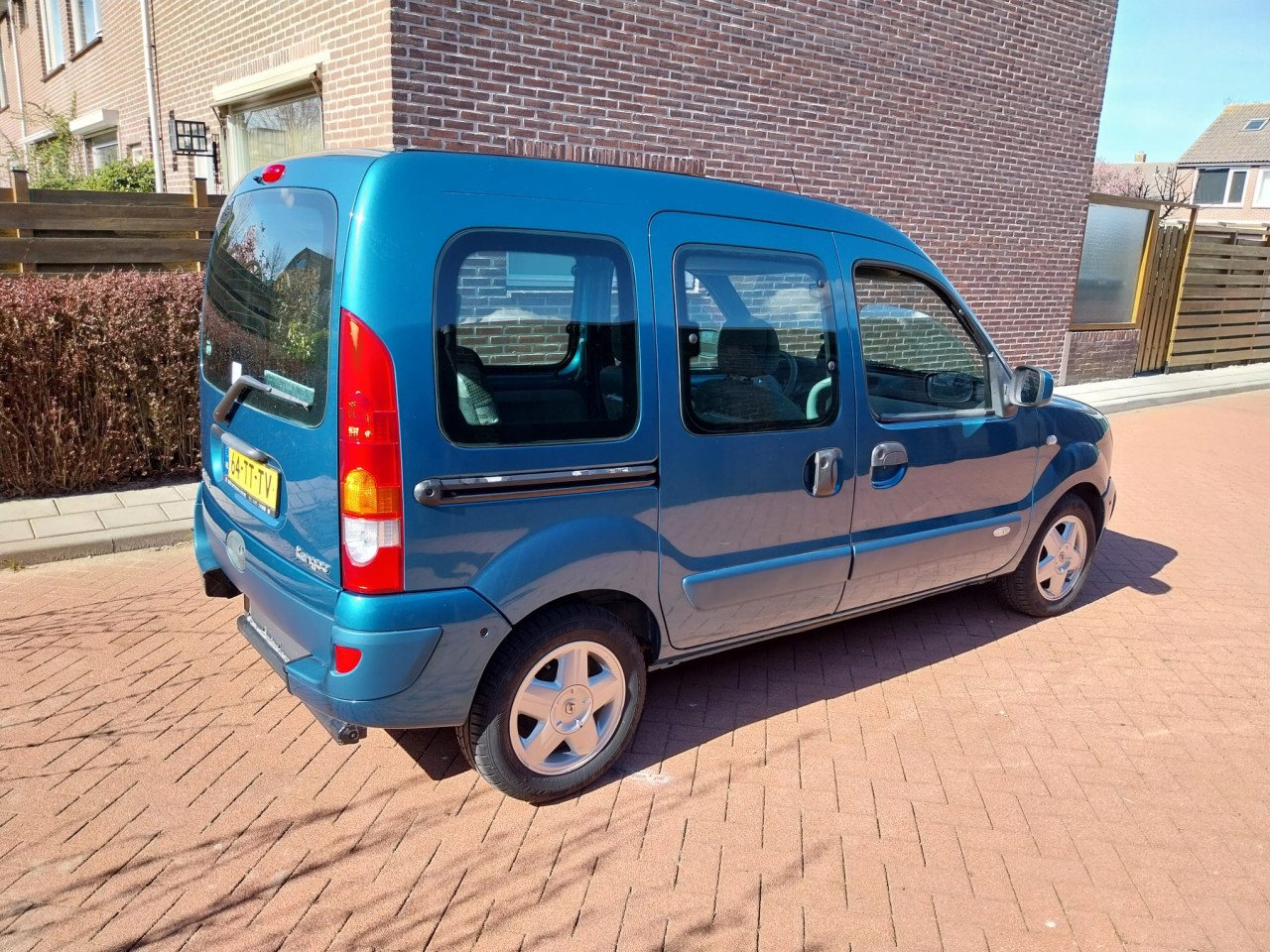 Renault kangoo invalide / mindervalide / rolstoel auto