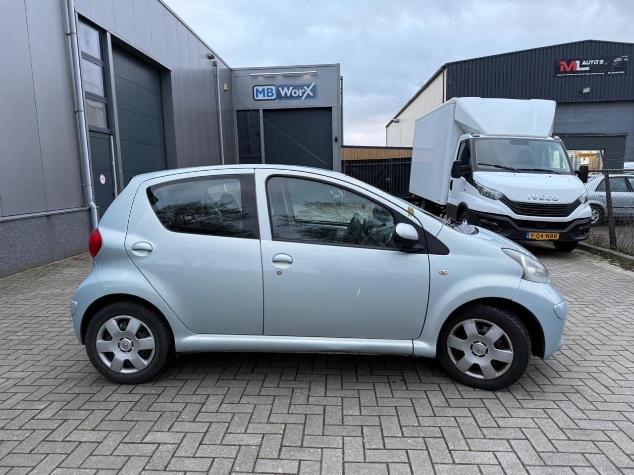 Toyota Aygo 1.0-12V Airco 5 deurs