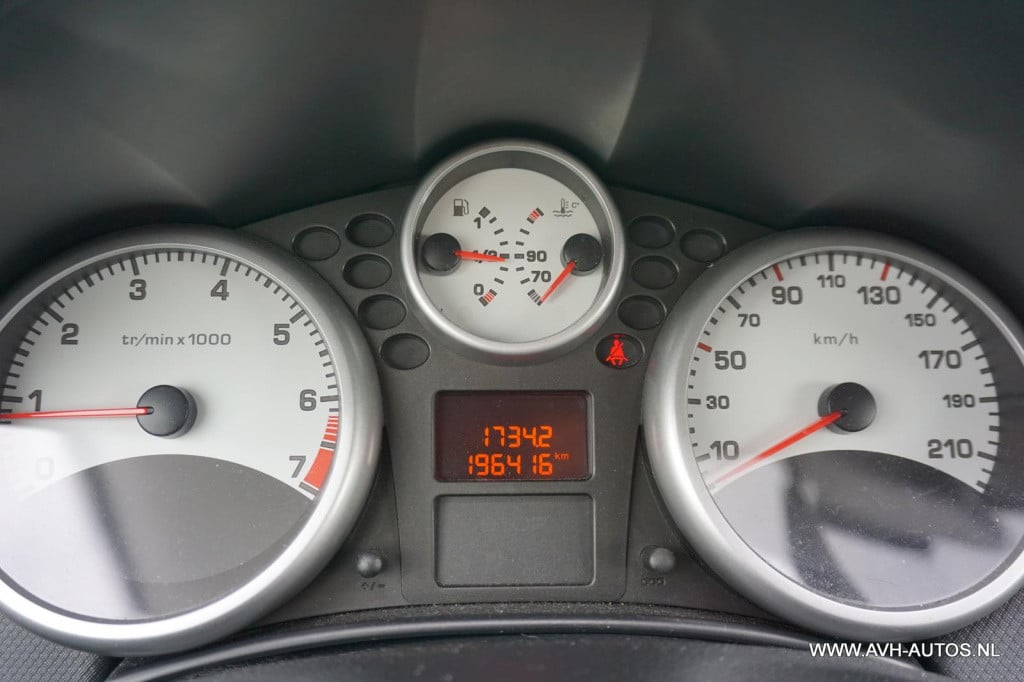 Peugeot 207 1.4 vti cool 'n blue