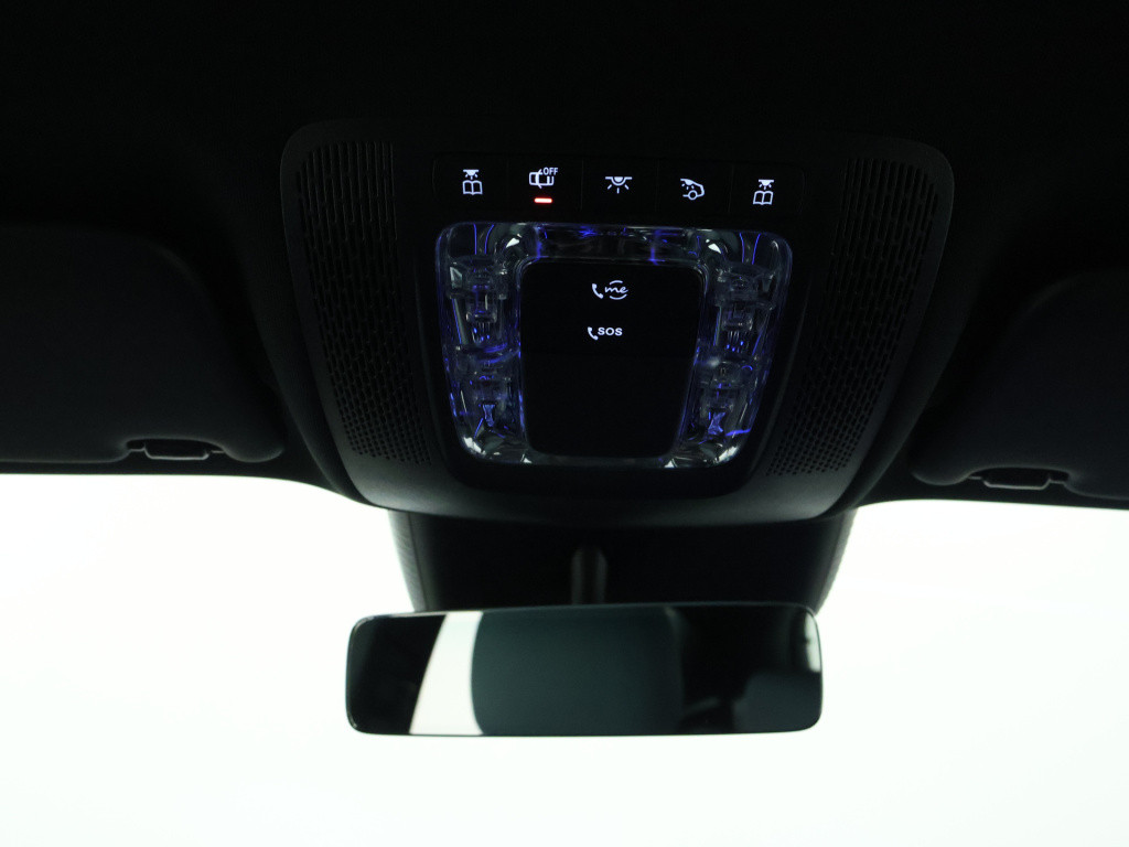 Mercedes-Benz Gla-klasse 250 e face lift plug-in hybride | dodehoek assist 
