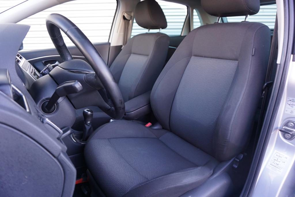 Volkswagen Polo 1.2 tsi highline climate / cruise / bt / parkeers. / elektr