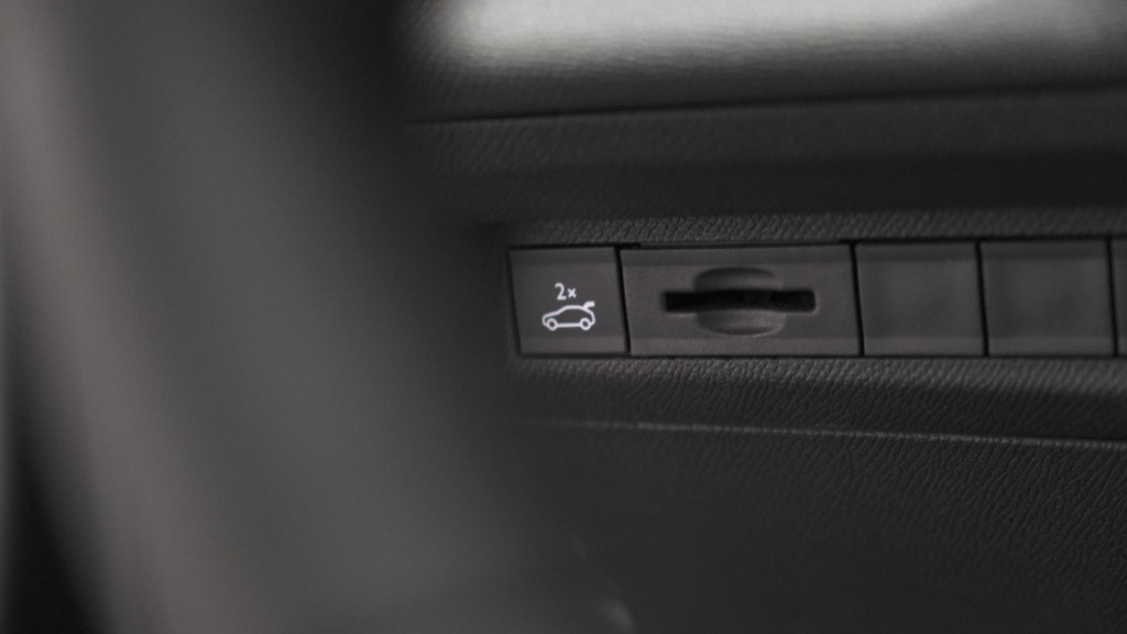 Peugeot 408 puretech gt 130 eat8 | camera | elektrisch bedienbare achterkle