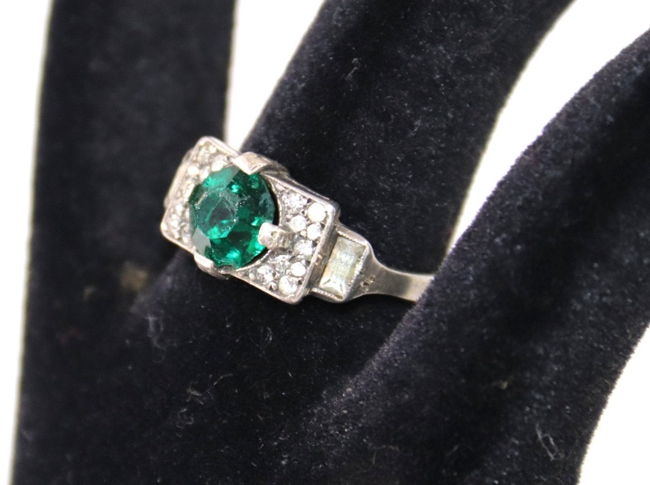 Antieke zilveren ring ( gemerkt )