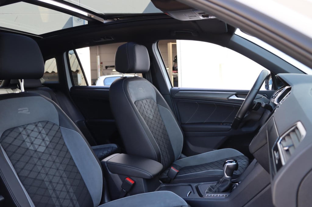 Volkswagen Tiguan 1.4 tsi ehybrid r-line business+ 245pk dsg6