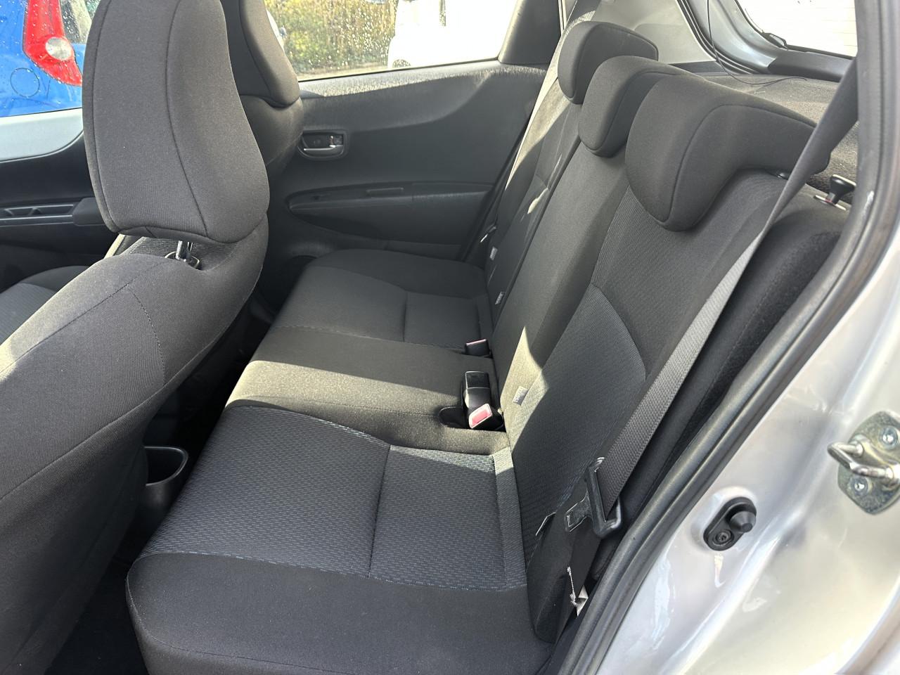 Toyota Yaris Hybride | Automaat | Eerste eigenaar | Airco | NAP en Historie