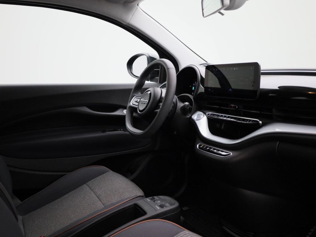 Fiat 500 icon 42 kwh | automaat | navigatie | apple carplay / android auto 