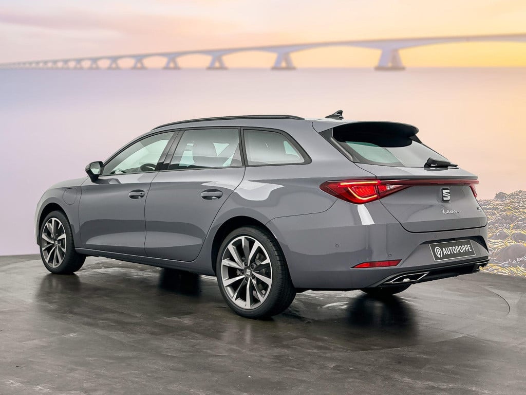 Seat Leon sportstourer 1.5 tsi e-hybrid fr phev first edition