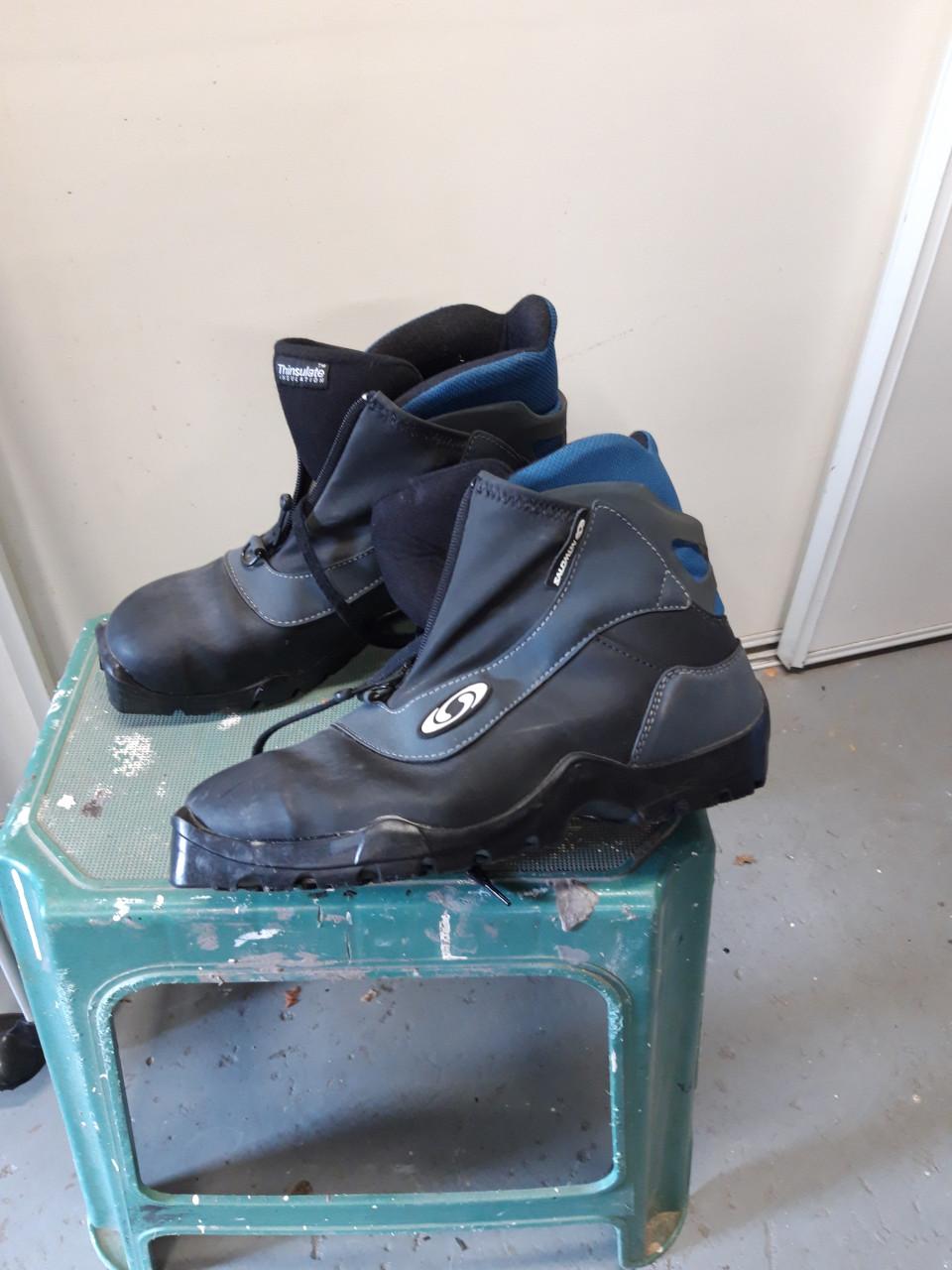 Langlauf latten en schoenen