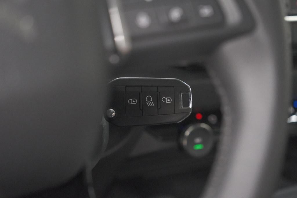Citroen Ë-c4 X you 50 kwh | soh 97,1% | 3 fase laadfunctie | camera | apple