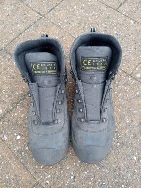 Veiligheidschoenen maat 44