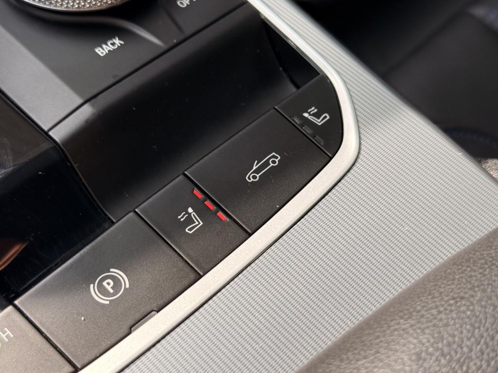 BMW 4 Serie cabrio m440i xdrive | head-up | harman/kardon | leder | 360 cam