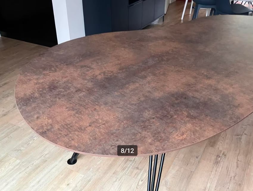 Eettafel cloudy (206x120) brons (als nieuw)