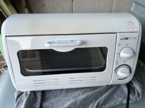 Mini bakoven/kleine pizza oven handig op de kamer, caravan of camping