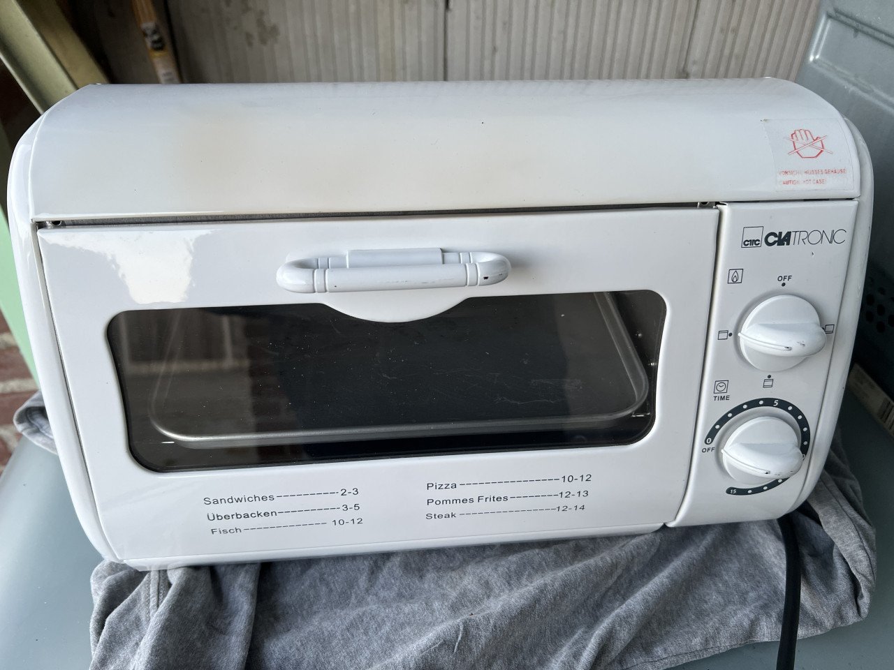 Mini bakoven/kleine pizza oven handig op de kamer, caravan of camping