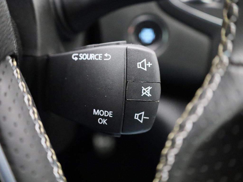 Renault Megane E-tech estate 1.6 plug-in hybrid 160 e-tech engineered | phe