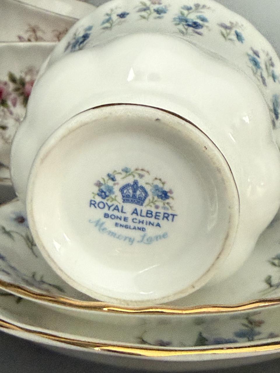 Serviesroyal albert kopen schotels en bonbon schaal