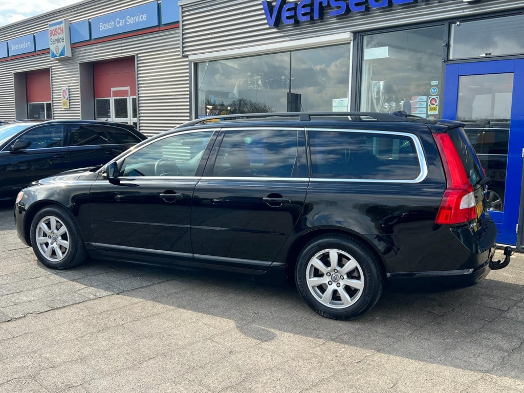 Volvo V70 1.6 d2 kinetic, trekhaak, navi, parkeersensoren enz...