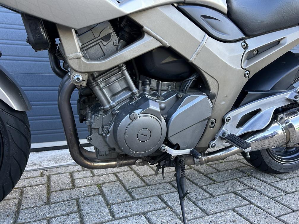 Mooie Yamaha TDM900 uit 2003 met slechts 29980 km, topkoffer €3300,-