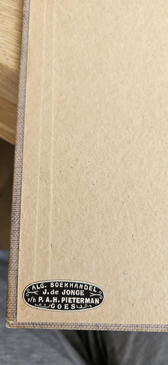 Boek André de koerier van Joh. C. Maas