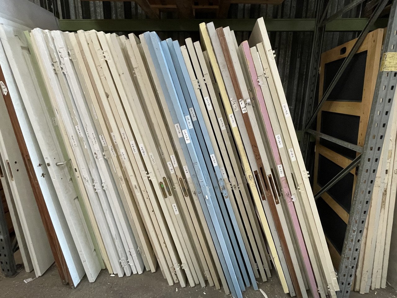 **Grootste assortiment tweedehands paneeldeuren**
