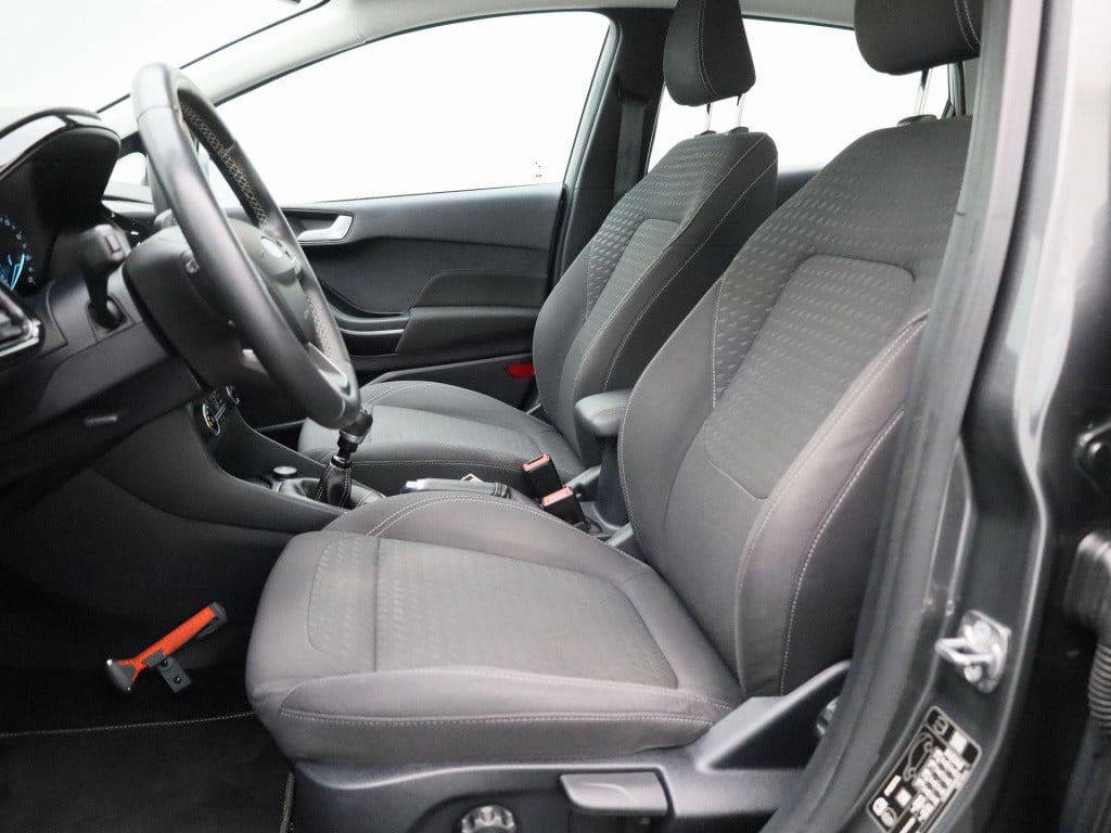 Ford Fiesta 1.0 ecoboost titanium x | lmv | parkeer sensoren | navigatie | 