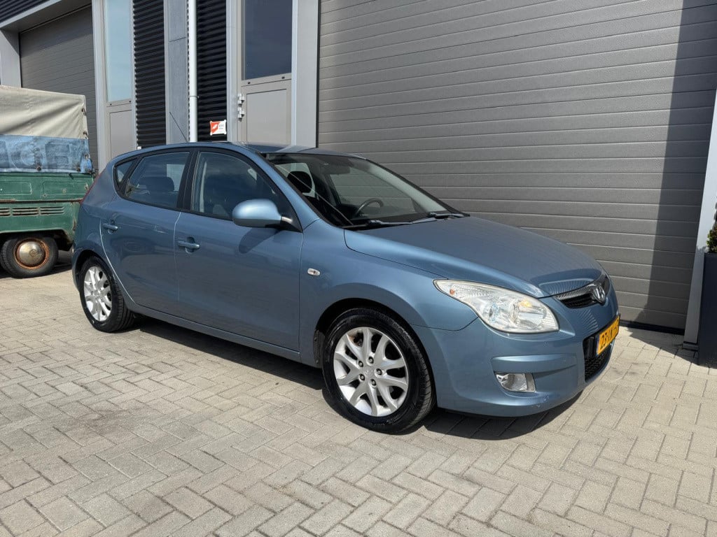 Hyundai I 30 1.6i dynamic luxe/156.000/nap/vol jaar apk/airco