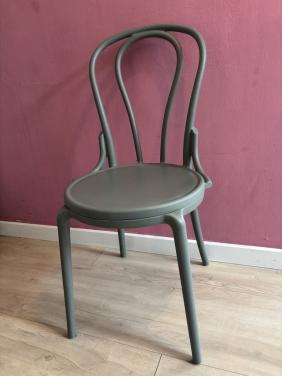 8 eetkamerstoelen